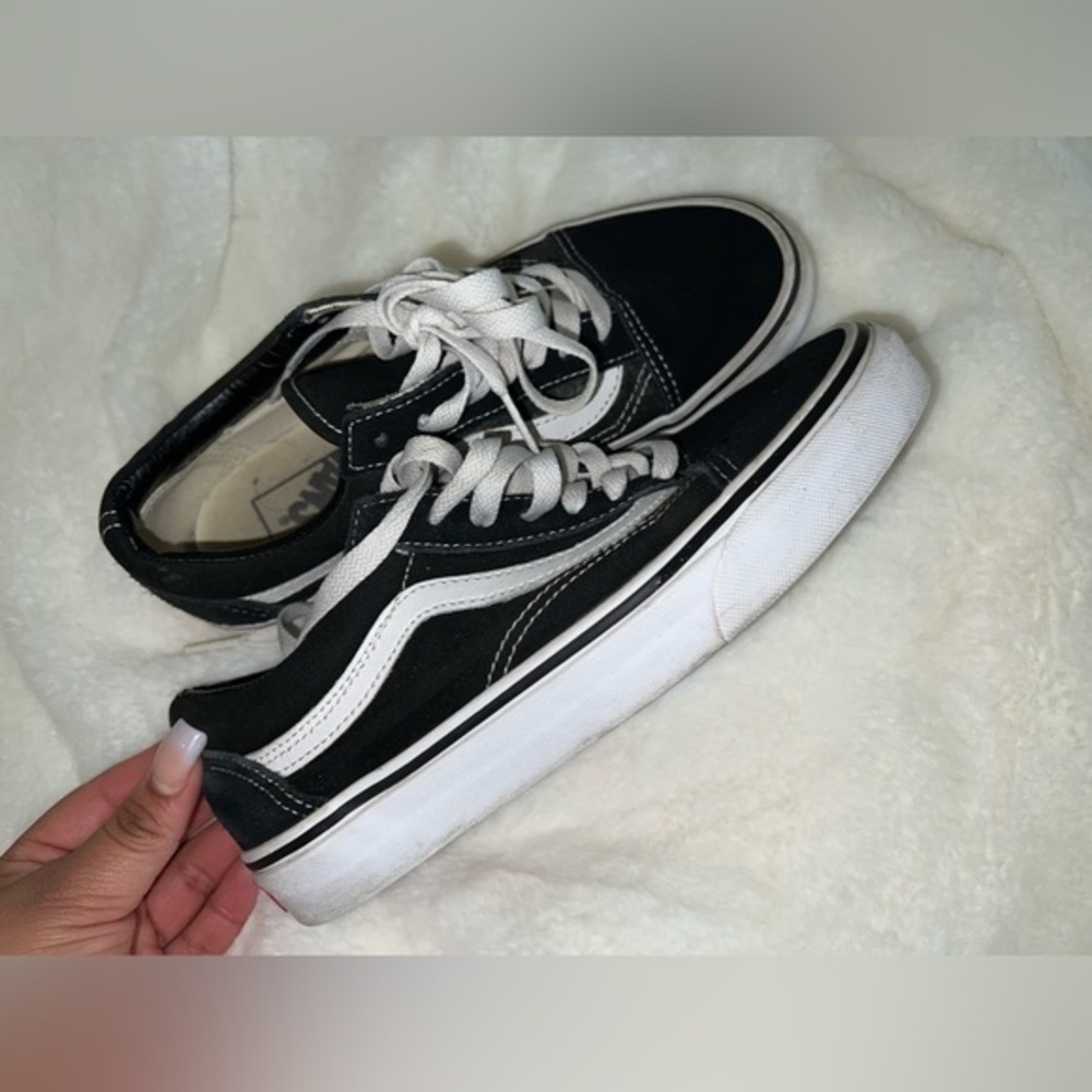 Black Old Skool Vans Size 6.5